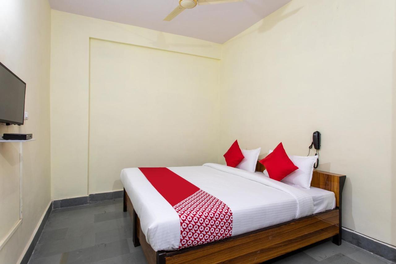 Oyo 24844 Hotel Samrat Bhopal Buitenkant foto