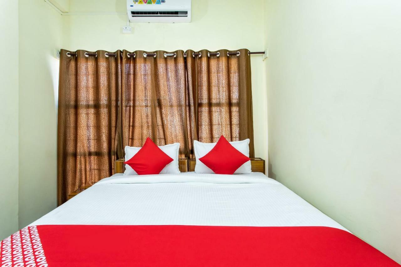 Oyo 24844 Hotel Samrat Bhopal Buitenkant foto